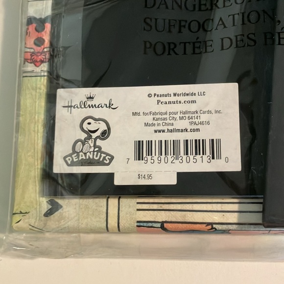 Peanuts Vintage Strip Photo Frame Holds 4x6 Photo by Hallmark - Picture 3 of 6